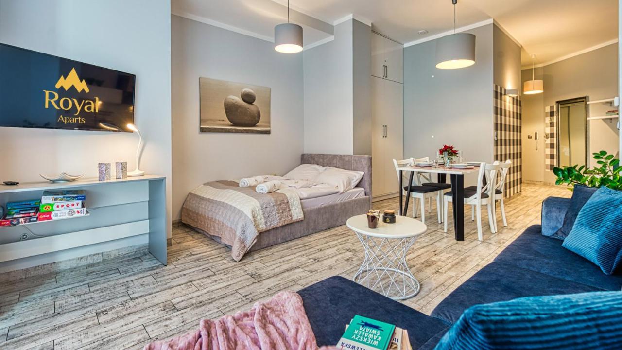 Royal Aparts - Jozefina Chill & Vibes Apartment *